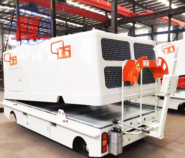 湖北机场用自行多功能车